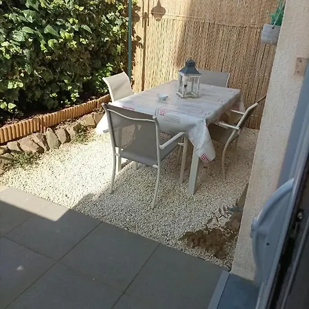 Apartment Escapade Cocooning Avec Piscine/tennis Frejus